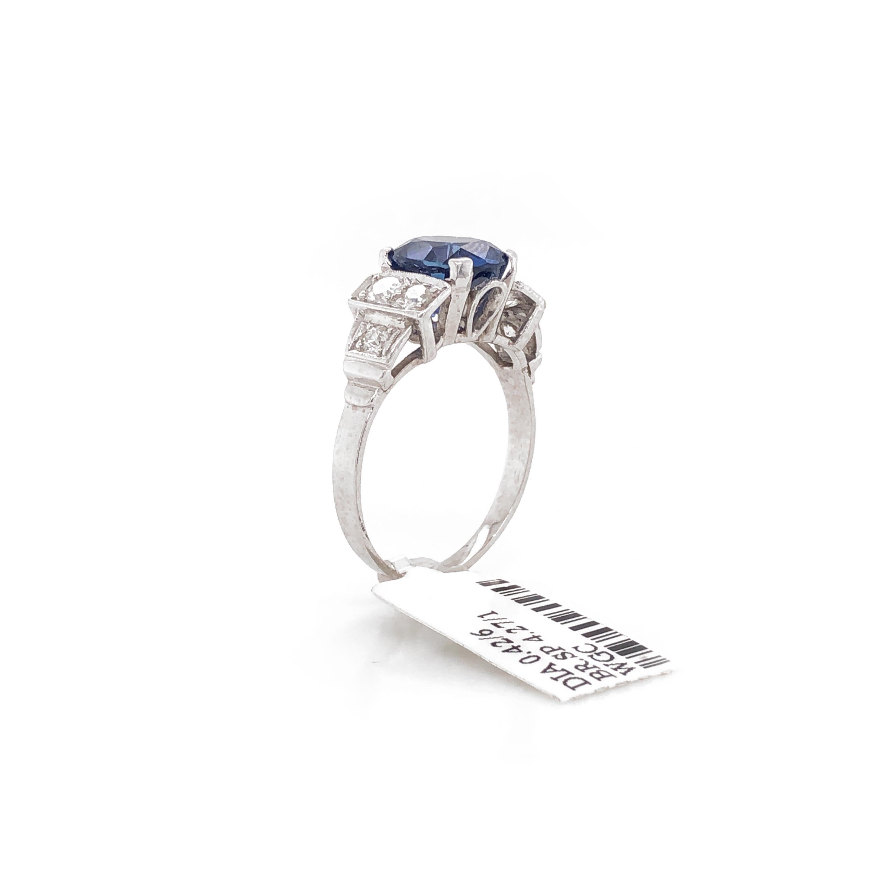 Ceylon Oval Cut Sapphire 4.27 Carat Diamond 0.42 Carat Total Platinum Ring For Sale 3