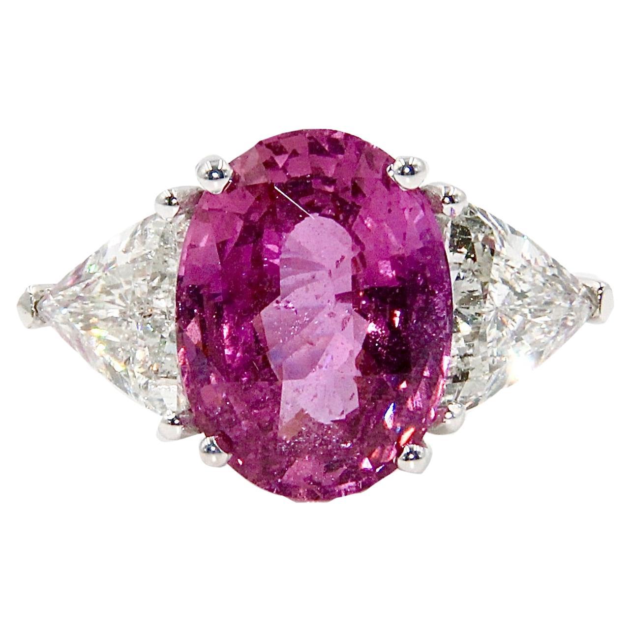 Ceylon Oval Pink Sapphire of 6.57 Carats and Diamond Ring, 'Gold 18k' For Sale