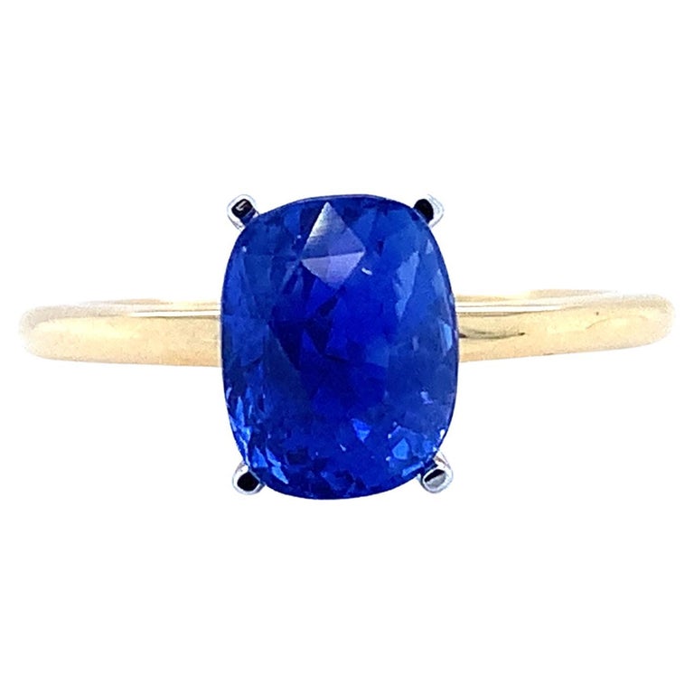 Ceylon royal blue sapphire solitaire engagement ring 18k yellow
