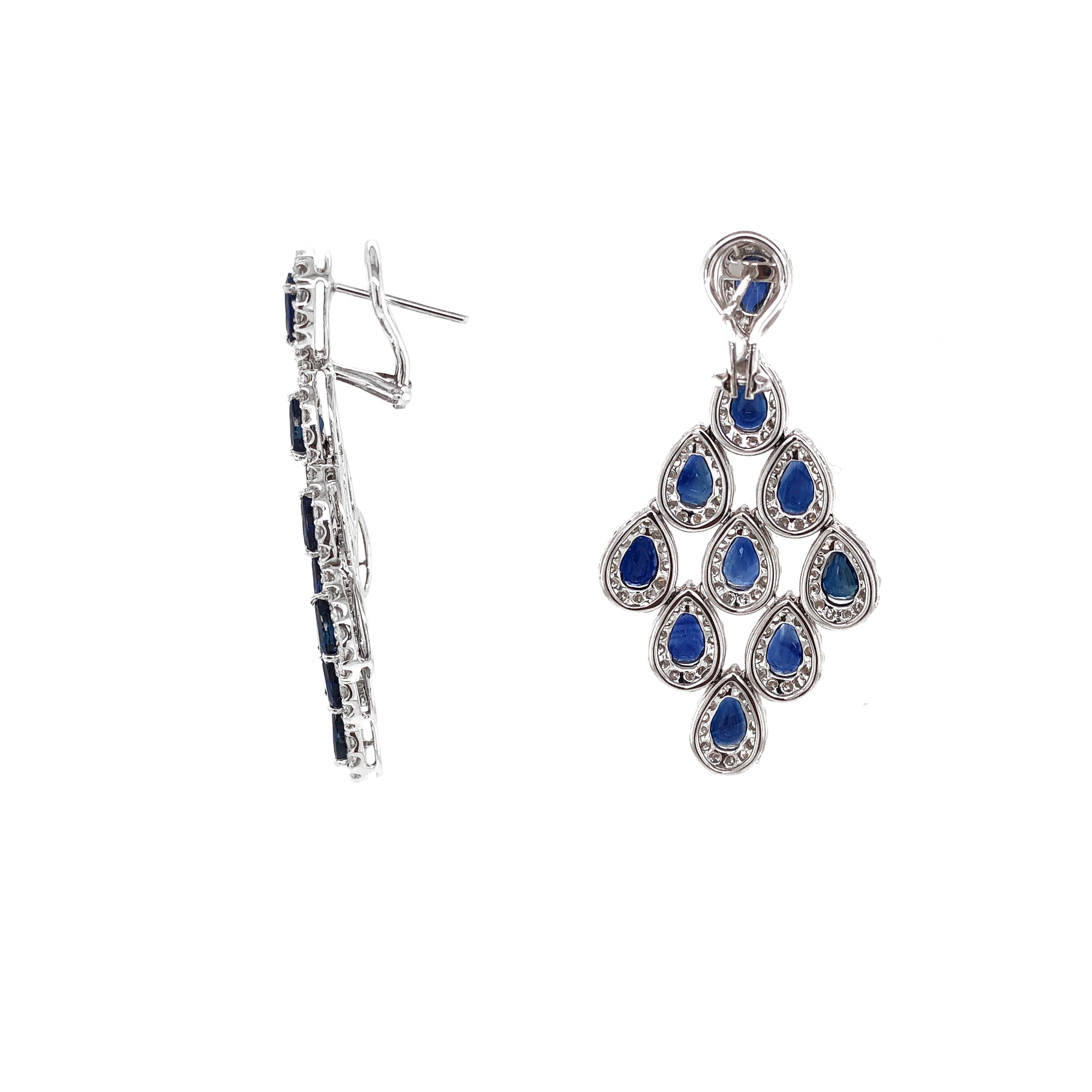 Ceylon Sapphire 10.44 Carat Diamond Chandelier 18 Karat Gold Earrings In New Condition For Sale In New York, NY