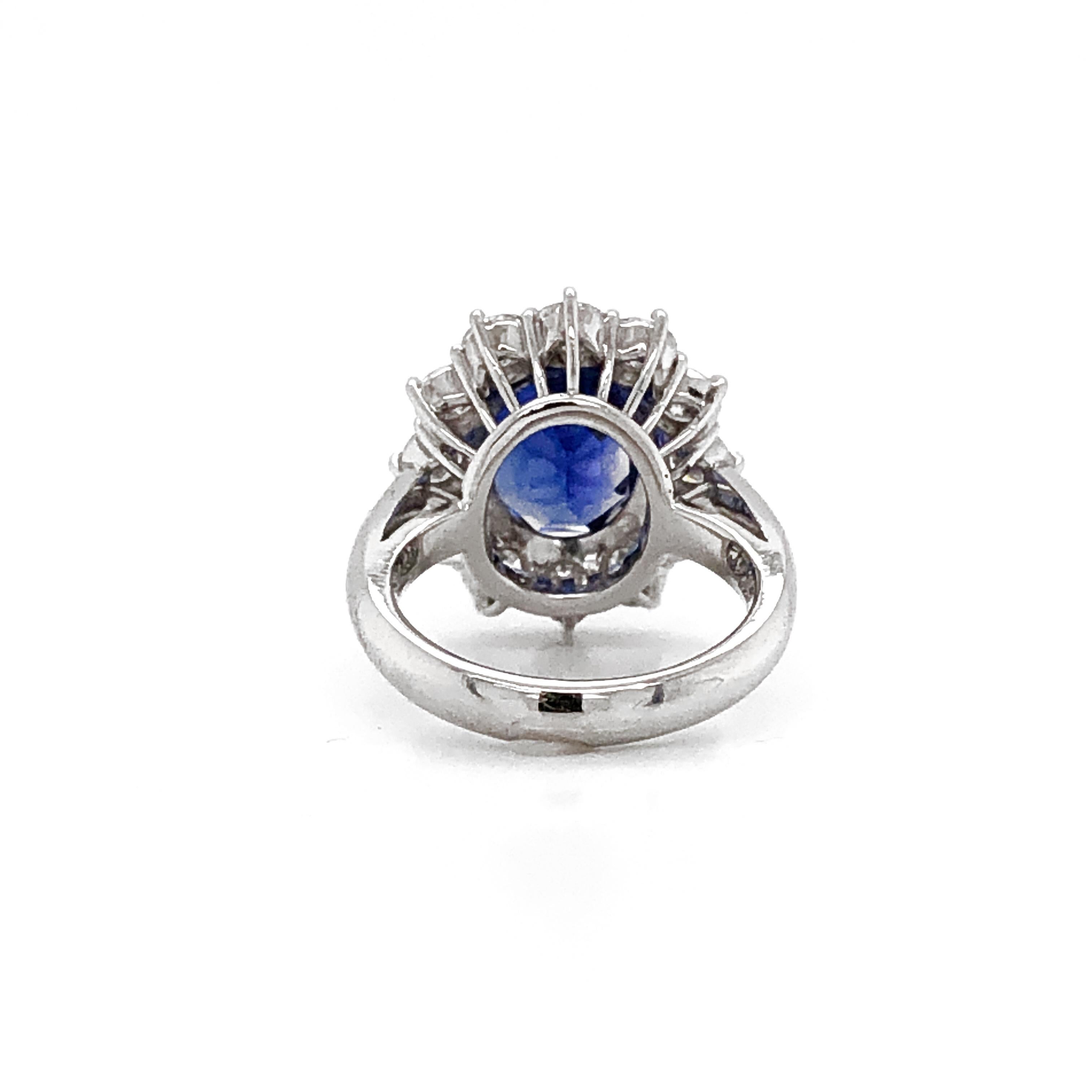 Ceylon Oval Cut Sapphire 7.10 Carat Diamonds Platinum Statement Ring In New Condition For Sale In New York, NY