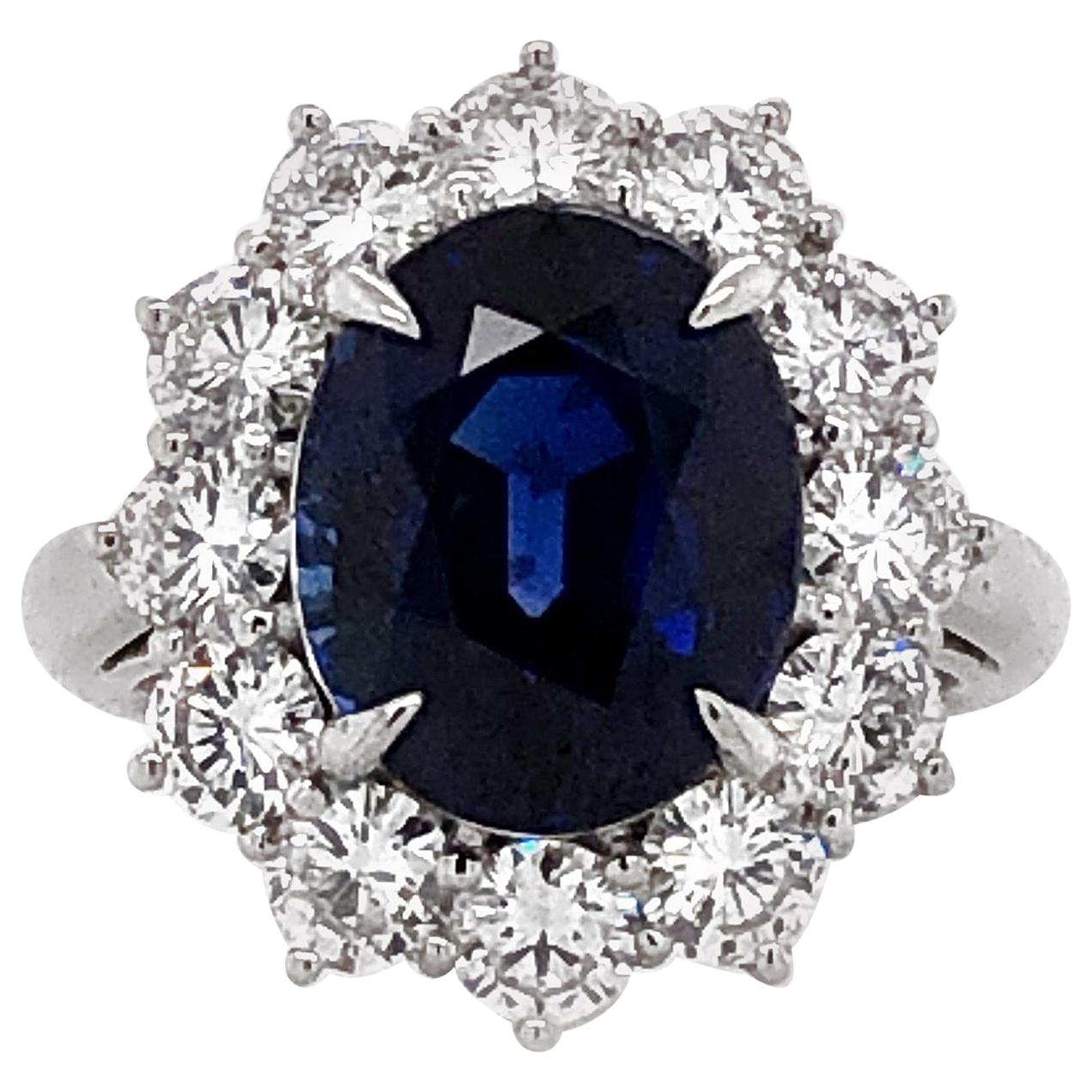 Ceylon Oval Cut Sapphire 7.10 Carat Diamonds Platinum Statement Ring For Sale