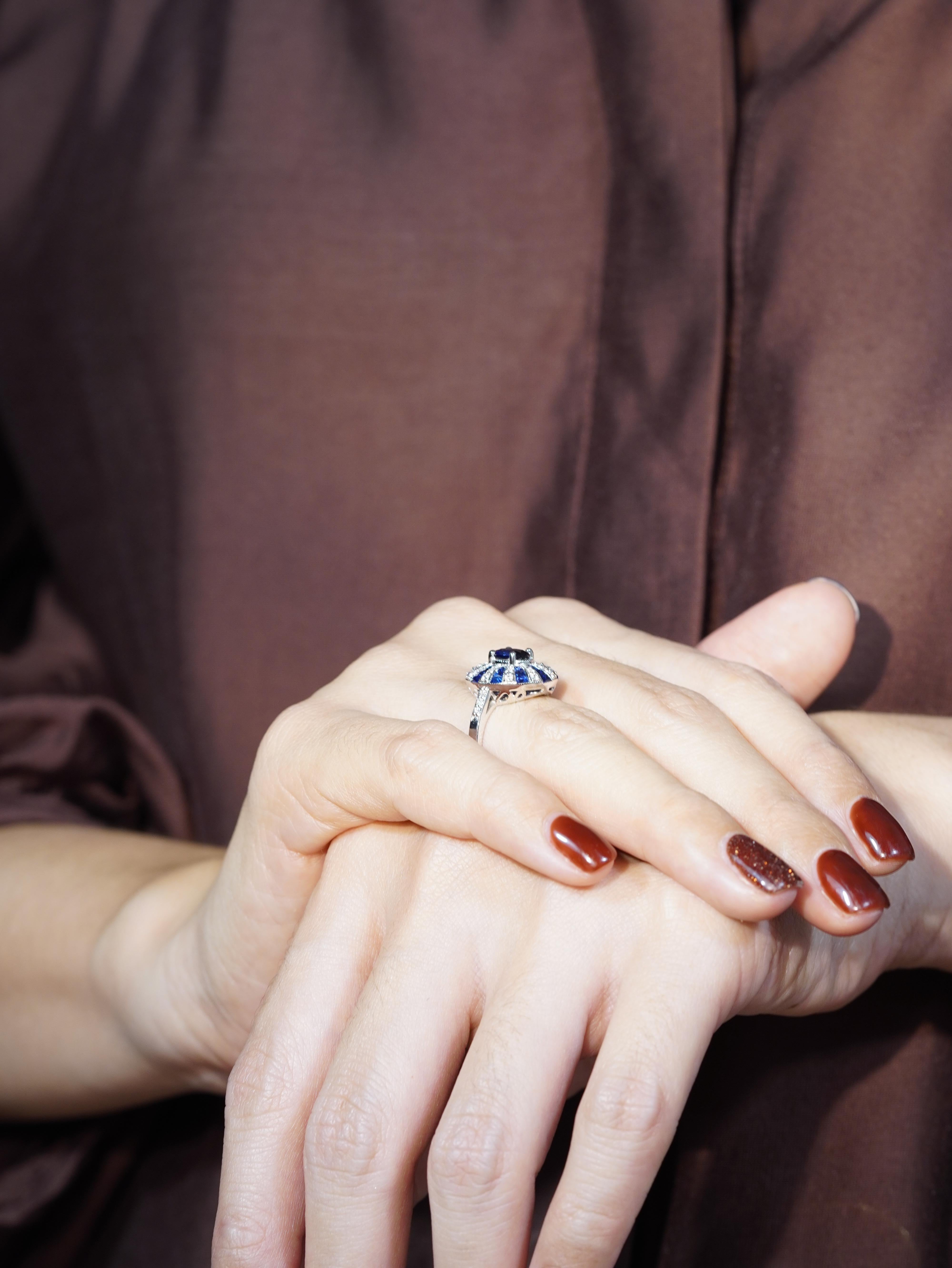 Compromiso de zafiro de Ceilán y diamantes estilo Art Decó  Anillo de oro blanco de 18 quilates Corte oval en venta