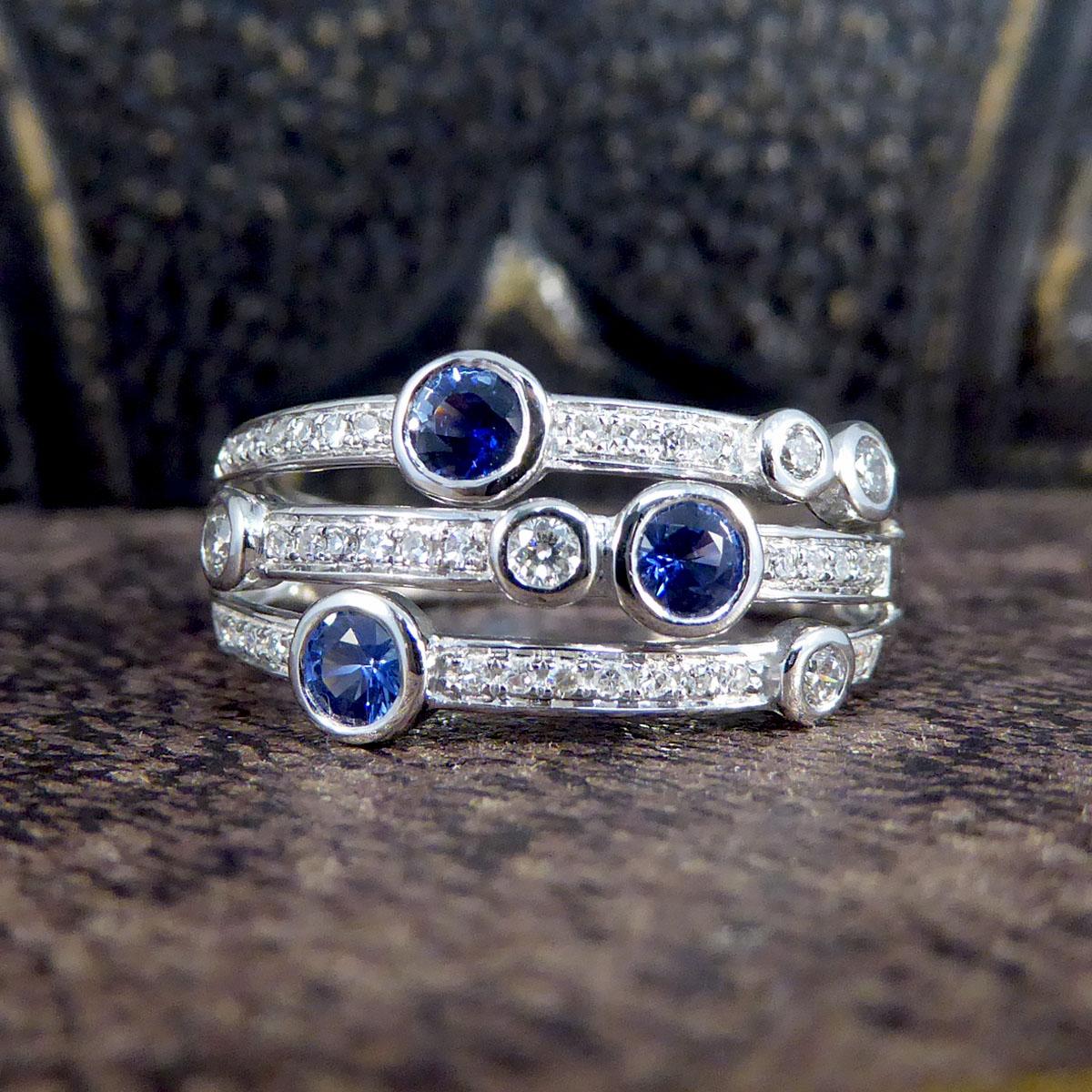 Ceylon Sapphire and Diamond Bubble Style Ring in Platinum In New Condition In Yorkshire, West Yorkshire