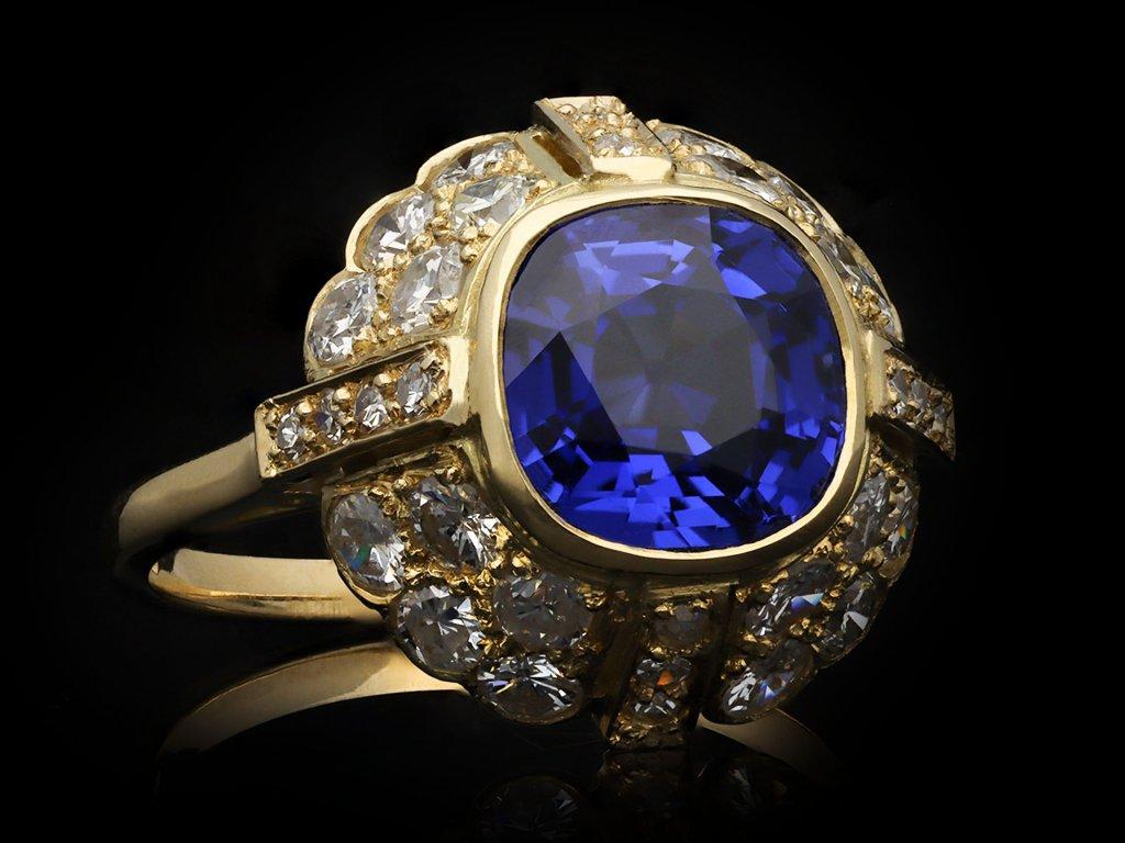 Ceylon Sapphire and Diamond Cluster Ring, 1940 For Sale 1