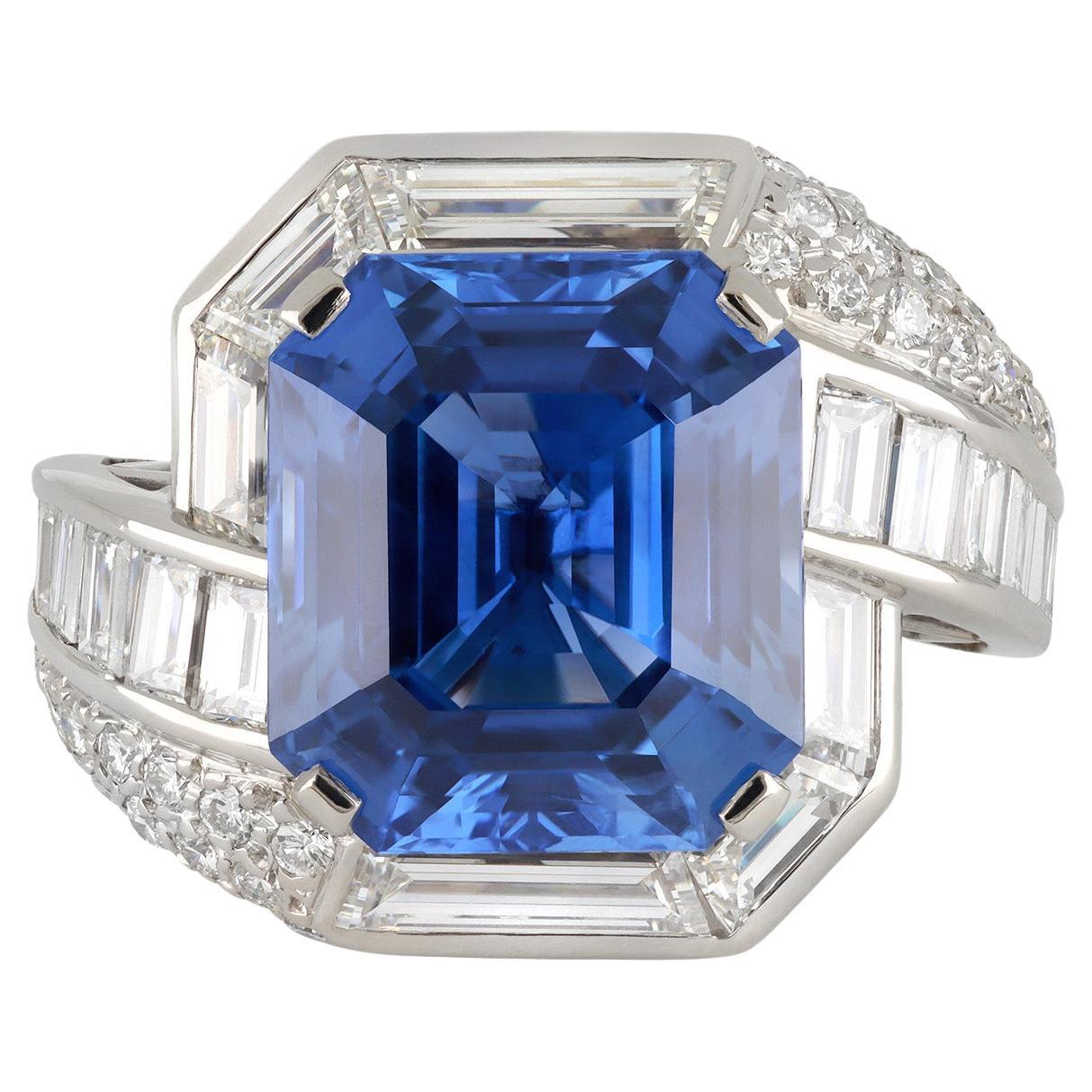 Ceylon sapphire and diamond cluster ring, American, circa 1960.