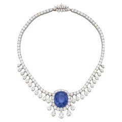 Collana-spilla convertibile con zaffiri e diamanti di Ceylon  Progettato come un'articolazione