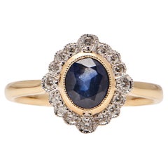Ring mit Ceylon-Saphir und Diamant