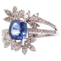 Ceylon sapphire and diamond ring in 18k white gold