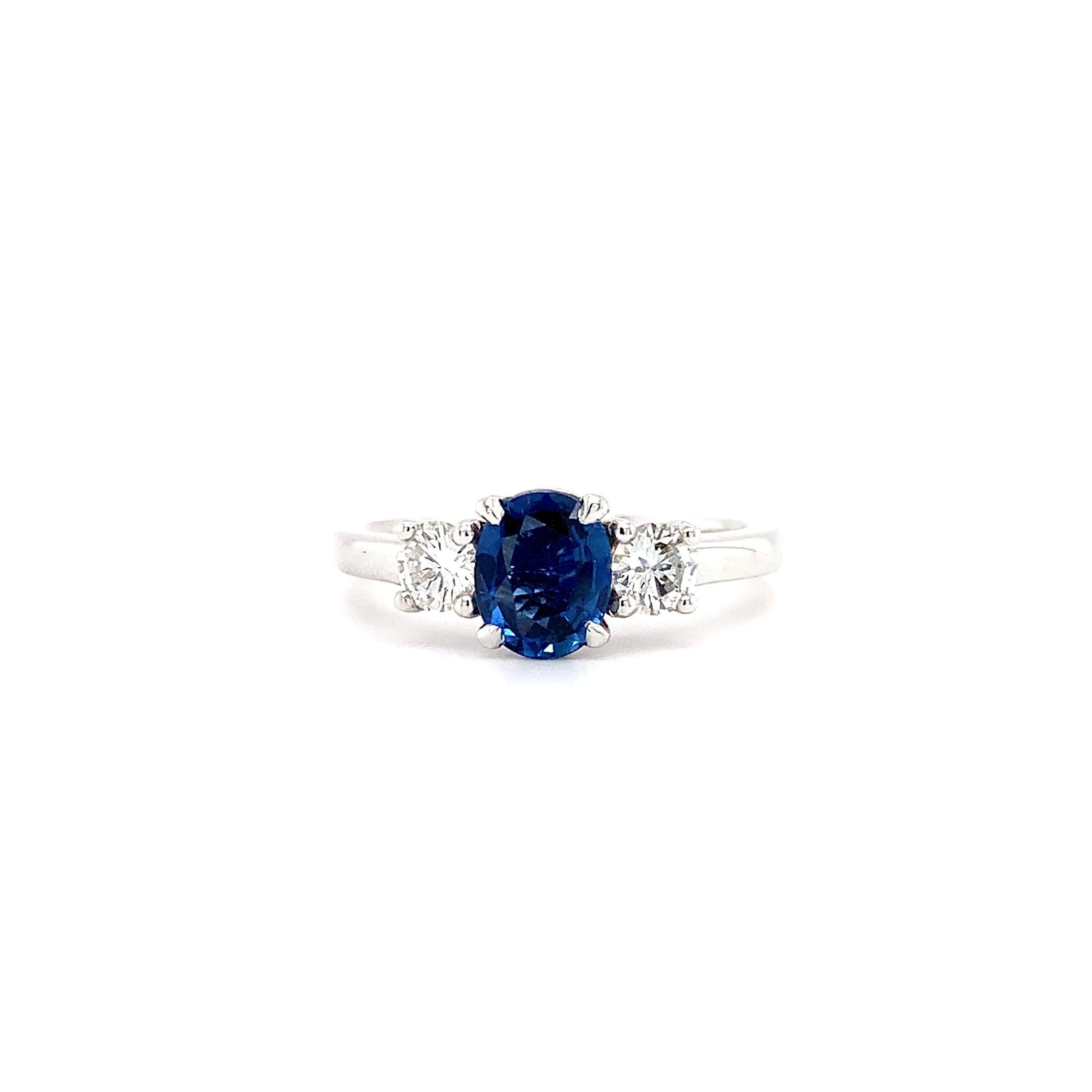 Oval Cut Ceylon sapphire and diamonds trilogy engagement ring 18k white gold For Sale