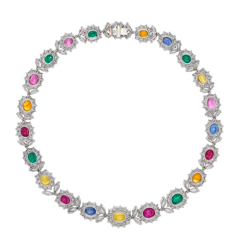 Oval Cut Ceylon Sapphire, Burma Spinel, Brazilian Emerald and Diamond Jewelry Set For Sale