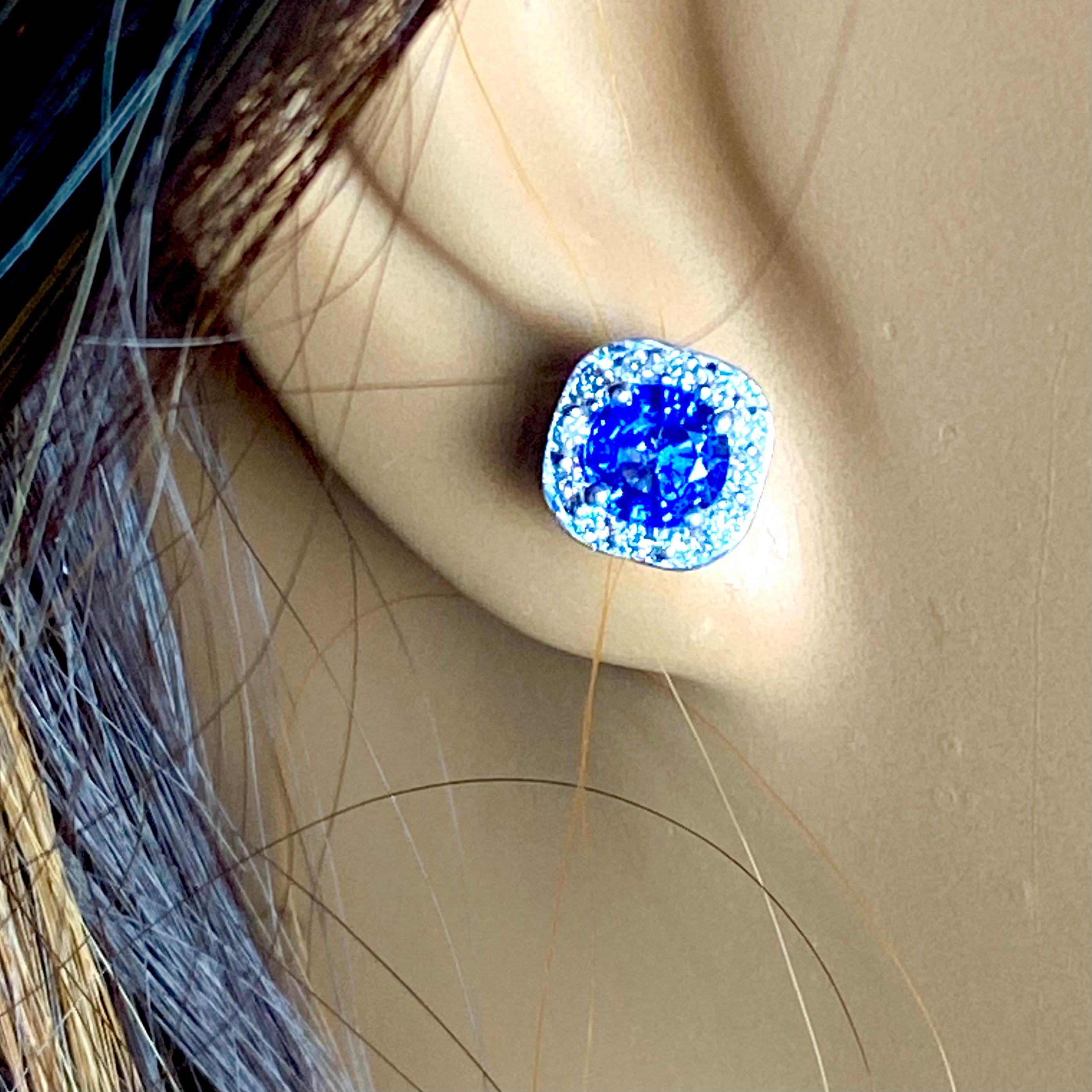 Round Cut Ceylon Sapphire Diamond 1.80 Carat 14 Karat White Gold 0.40 Inch Halo Earrings For Sale