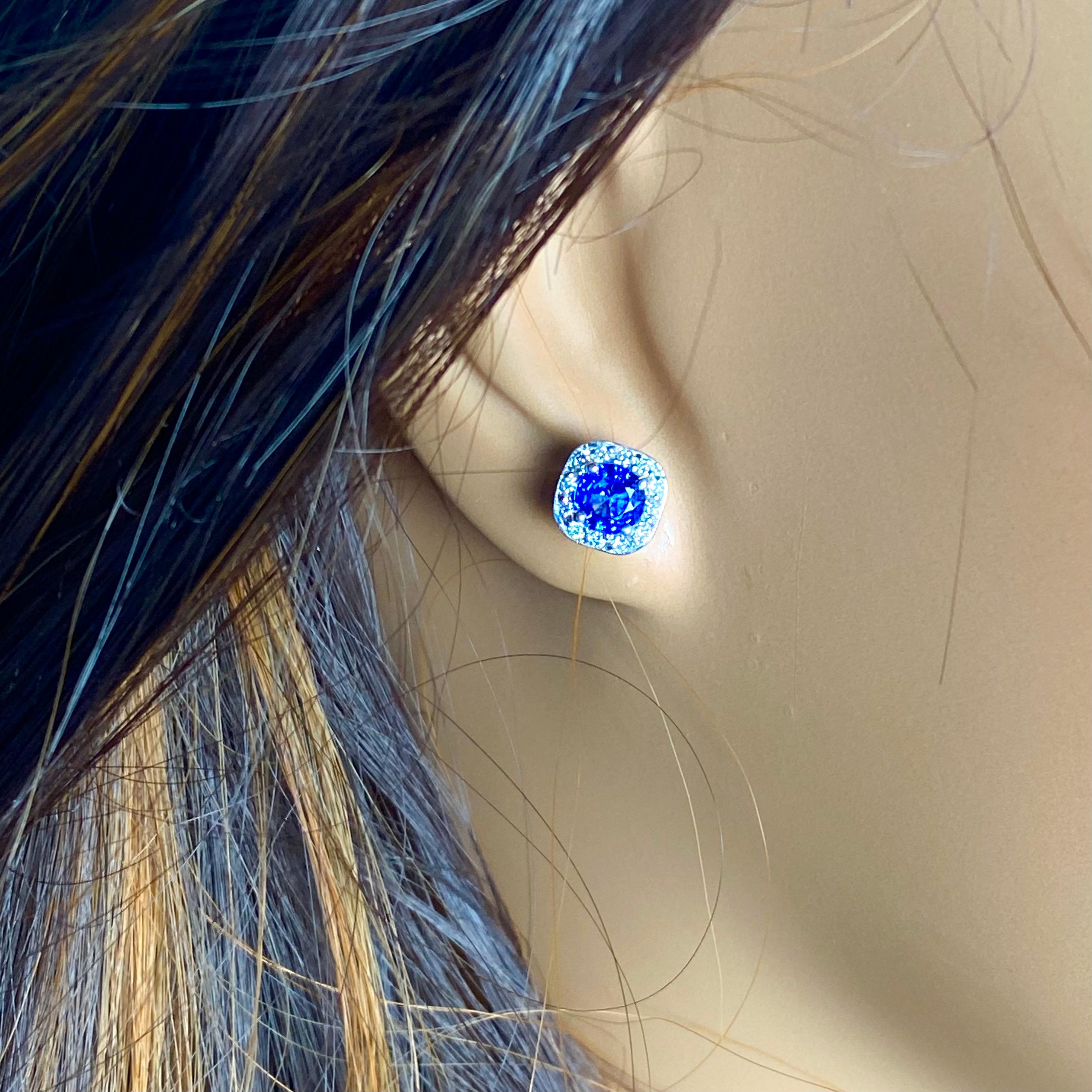 Ceylon Sapphire Diamond 1.80 Carat 14 Karat White Gold 0.40 Inch Halo Earrings In New Condition For Sale In New York, NY