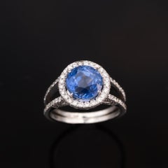 Anillo de compromiso de oro blanco de 18 quilates con zafiro de Ceilán y diamantes, 4,302 quilates, Sri Lanka