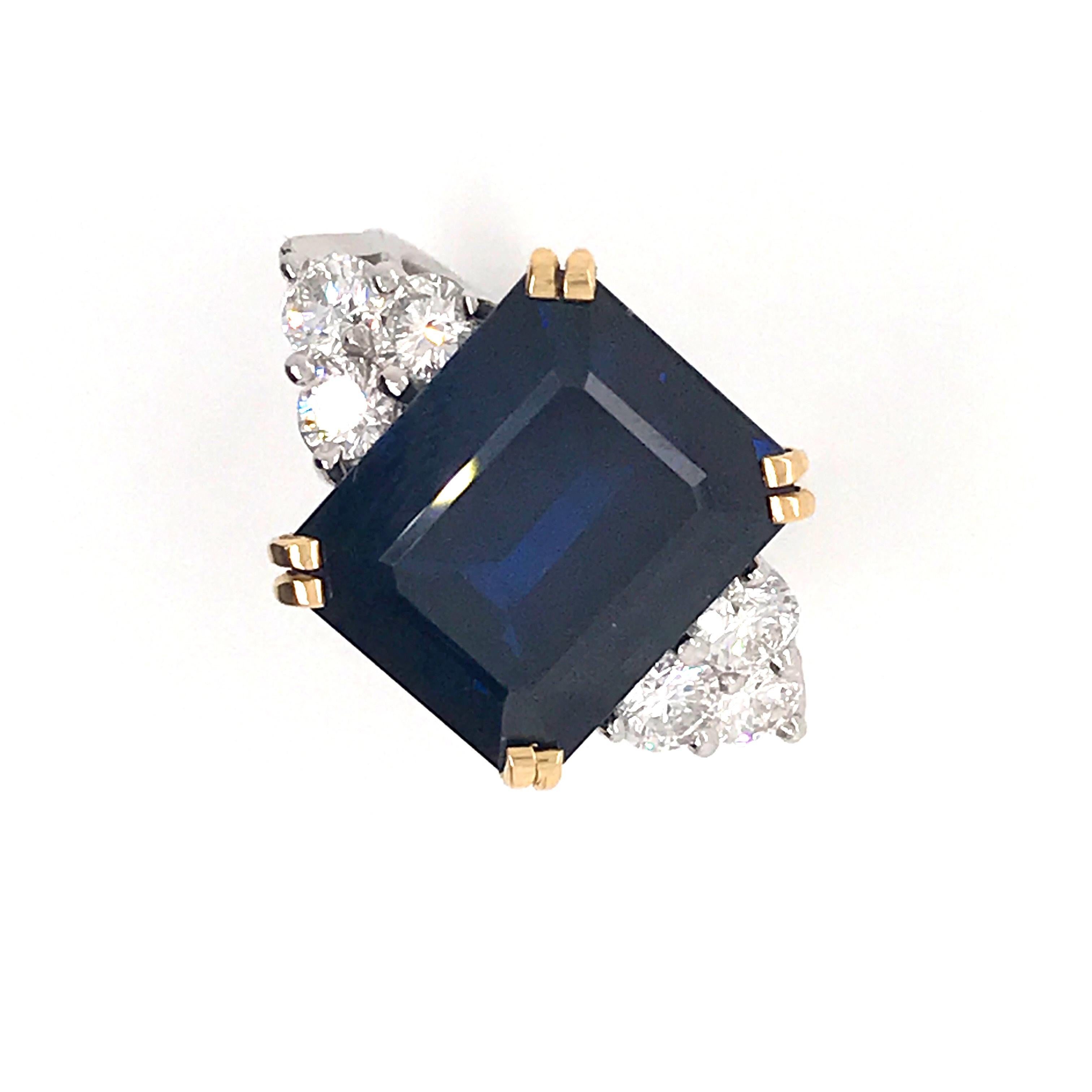 Contemporary Ceylon Sapphire Diamonds Emerald Size White and Yellow Gold Ring