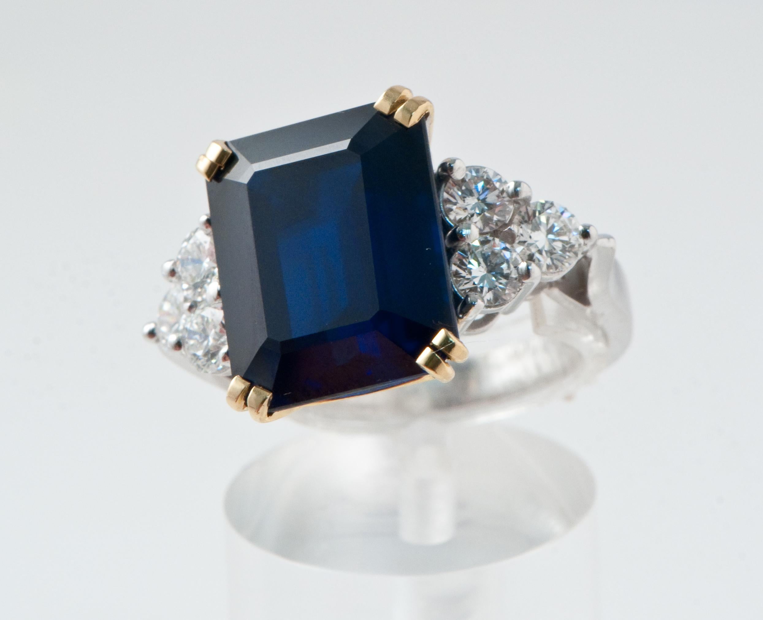 Ceylon Sapphire Diamonds Emerald Size White and Yellow Gold Ring 1