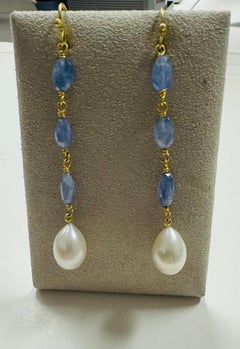 Ceylon Sapphire earrings & cultured Pearls