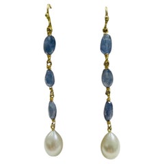 Orecchini con zaffiri di Ceylon e perle di coltura