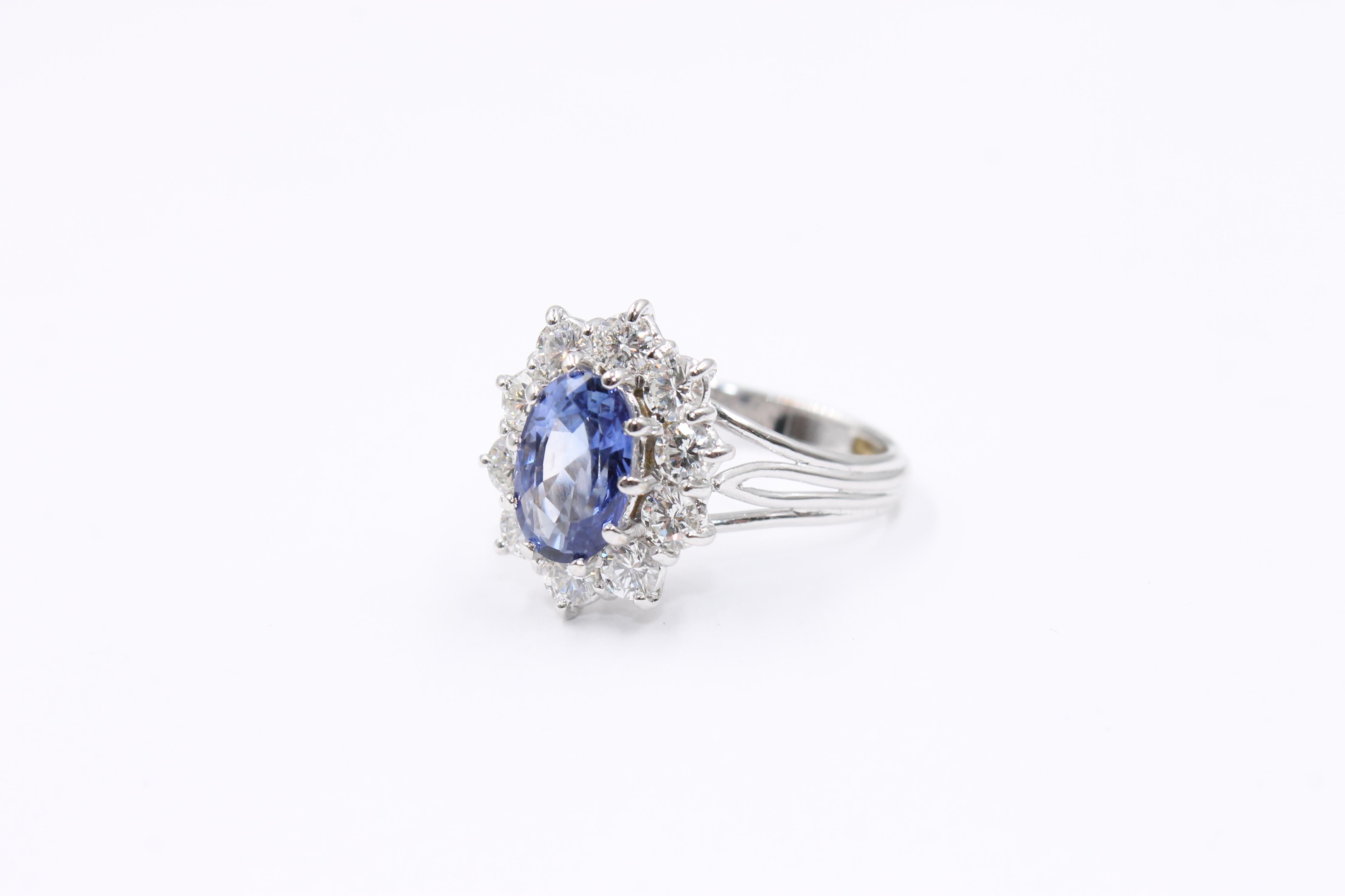Oval Cut Ceylon Sapphire of 2 Carats Cluster Ring