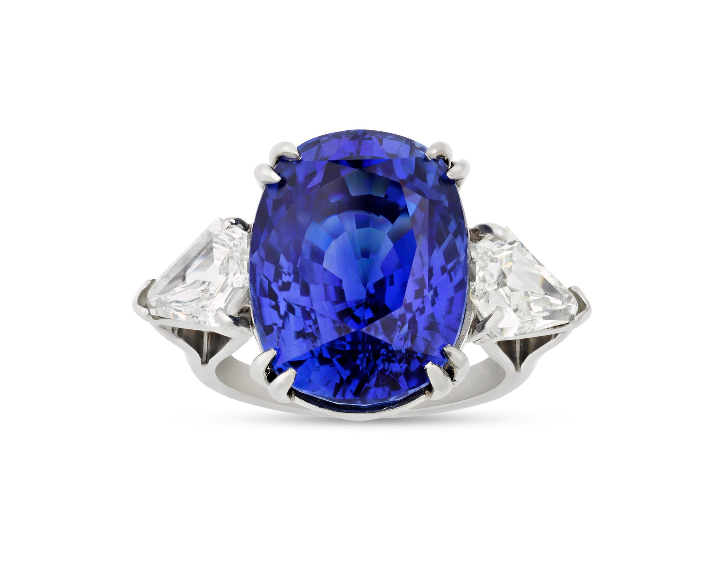 Oval Cut Ceylon Sapphire Ring, 19.71 Carats For Sale
