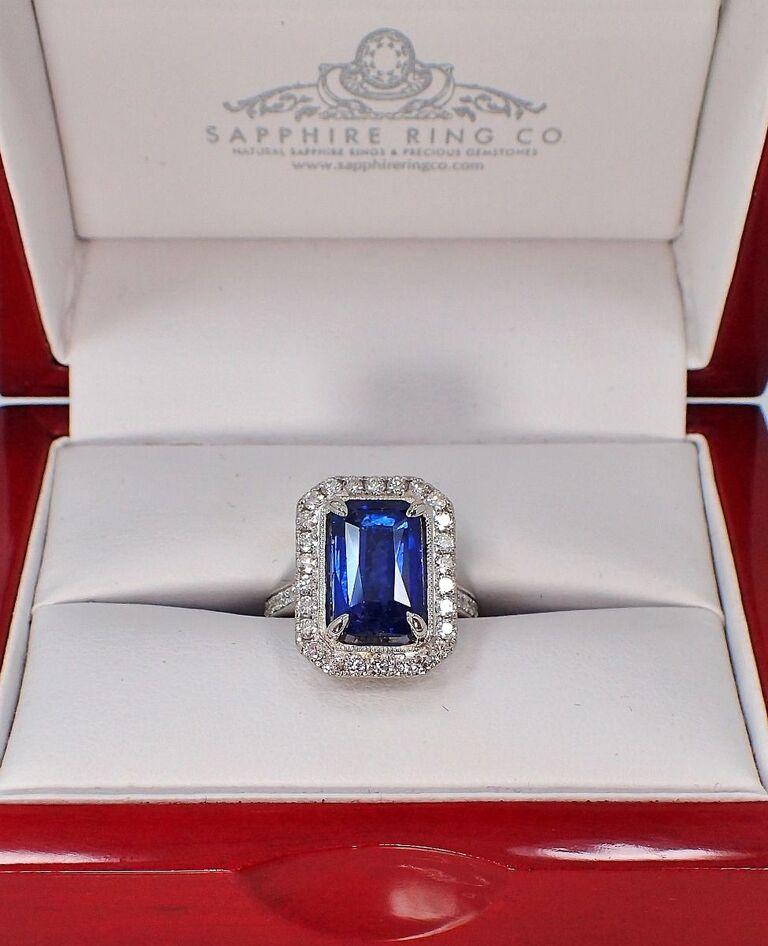 Ceylon Sapphire Ring, 6.02ct Emerald Cut Platinum 950 GIA Certified For Sale 4