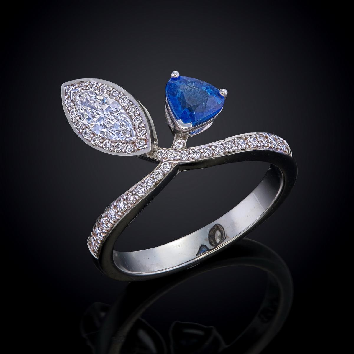 Anello con zaffiro di Ceylon in vendita 5