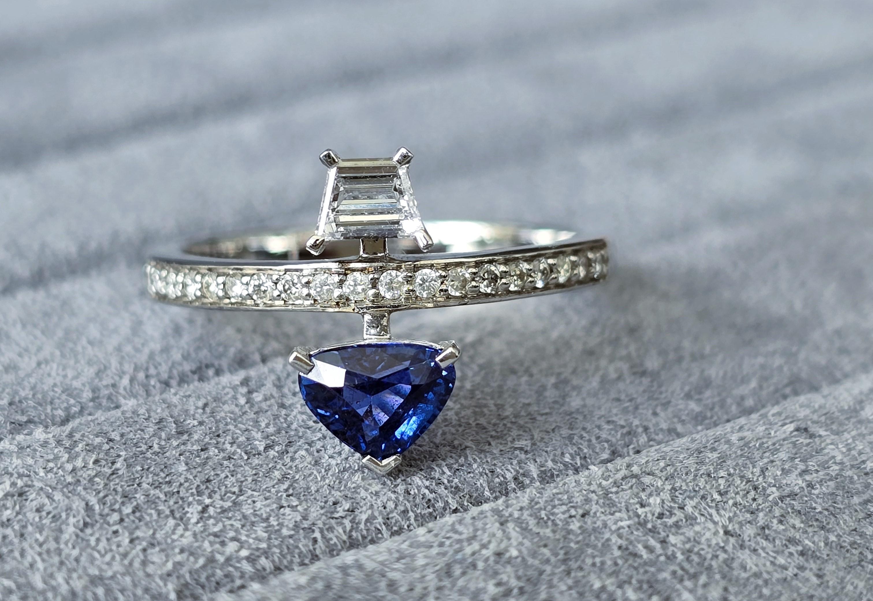 Ceylon Sapphire Ring For Sale 6