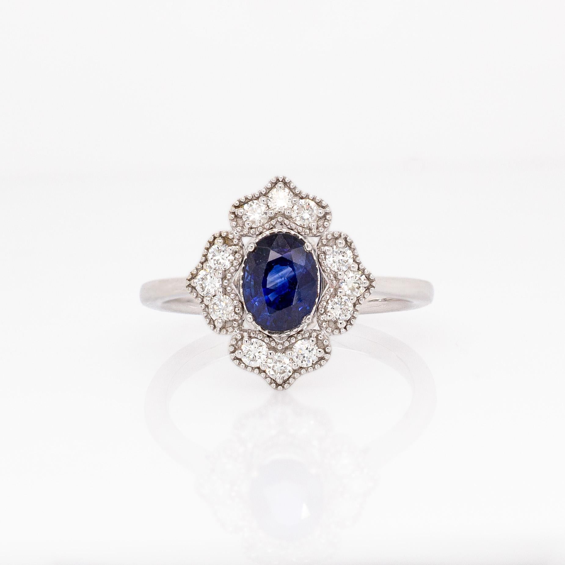 Contemporain Bague saphir de Ceylan avec halo de diamants Nature : or massif 14k, ovale 7x5mm en vente