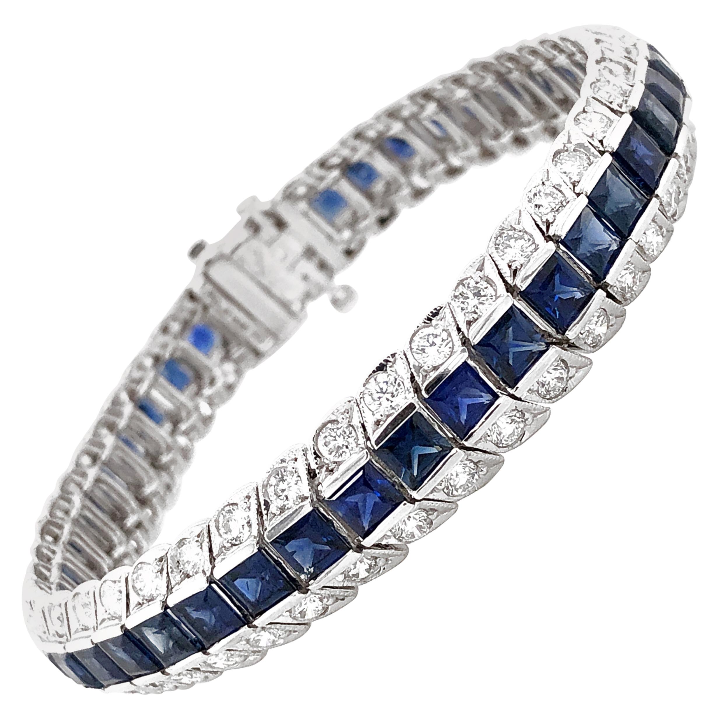 Ceylon Square Cut Blue Sapphires 13.75 Carat Diamond Platinum Link Bracelet For Sale