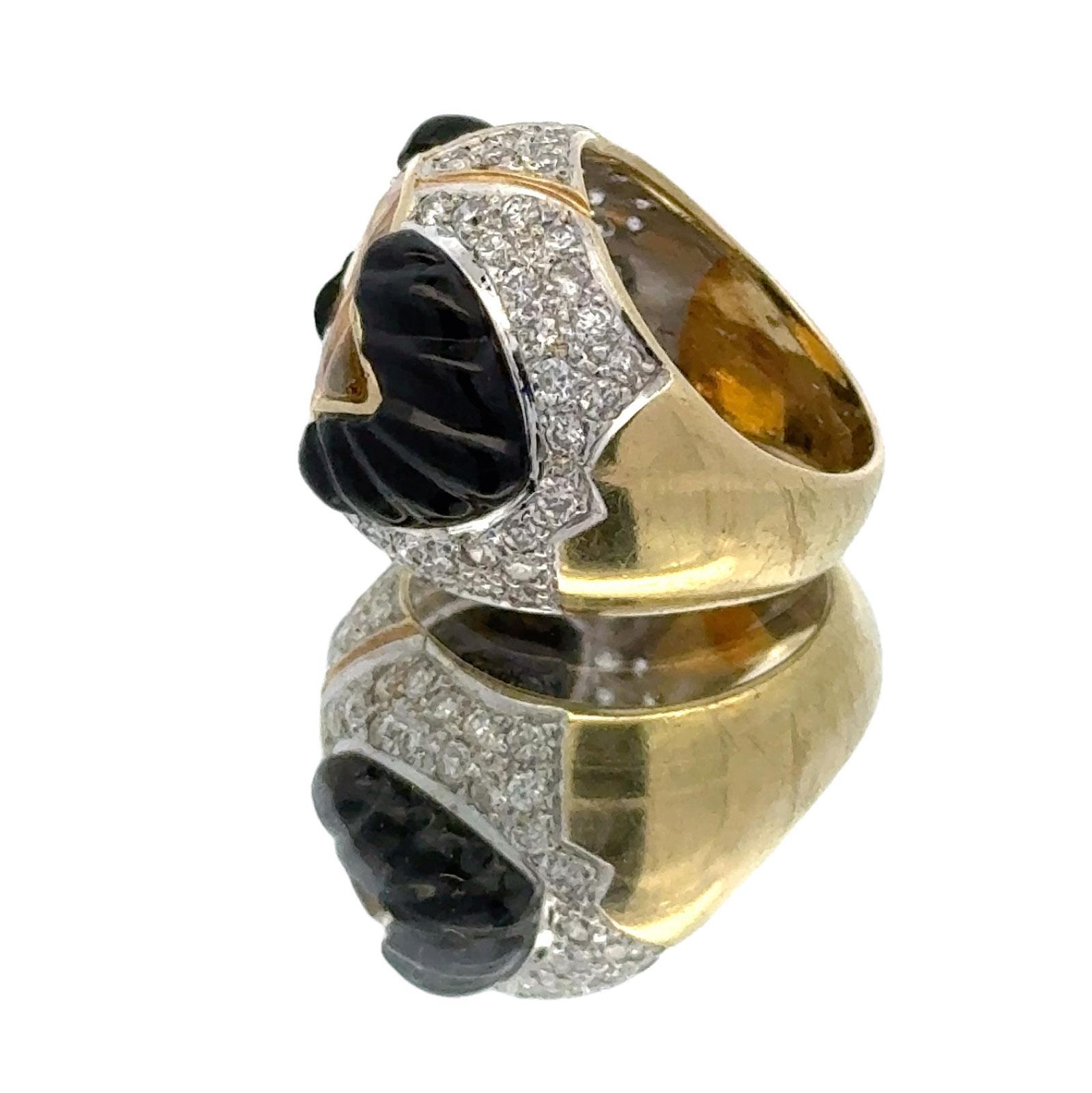 Ceylon Yellow Sapphire Diamond Carved Onyx 18 Karat Yellow Gold Cocktail Ring For Sale 2
