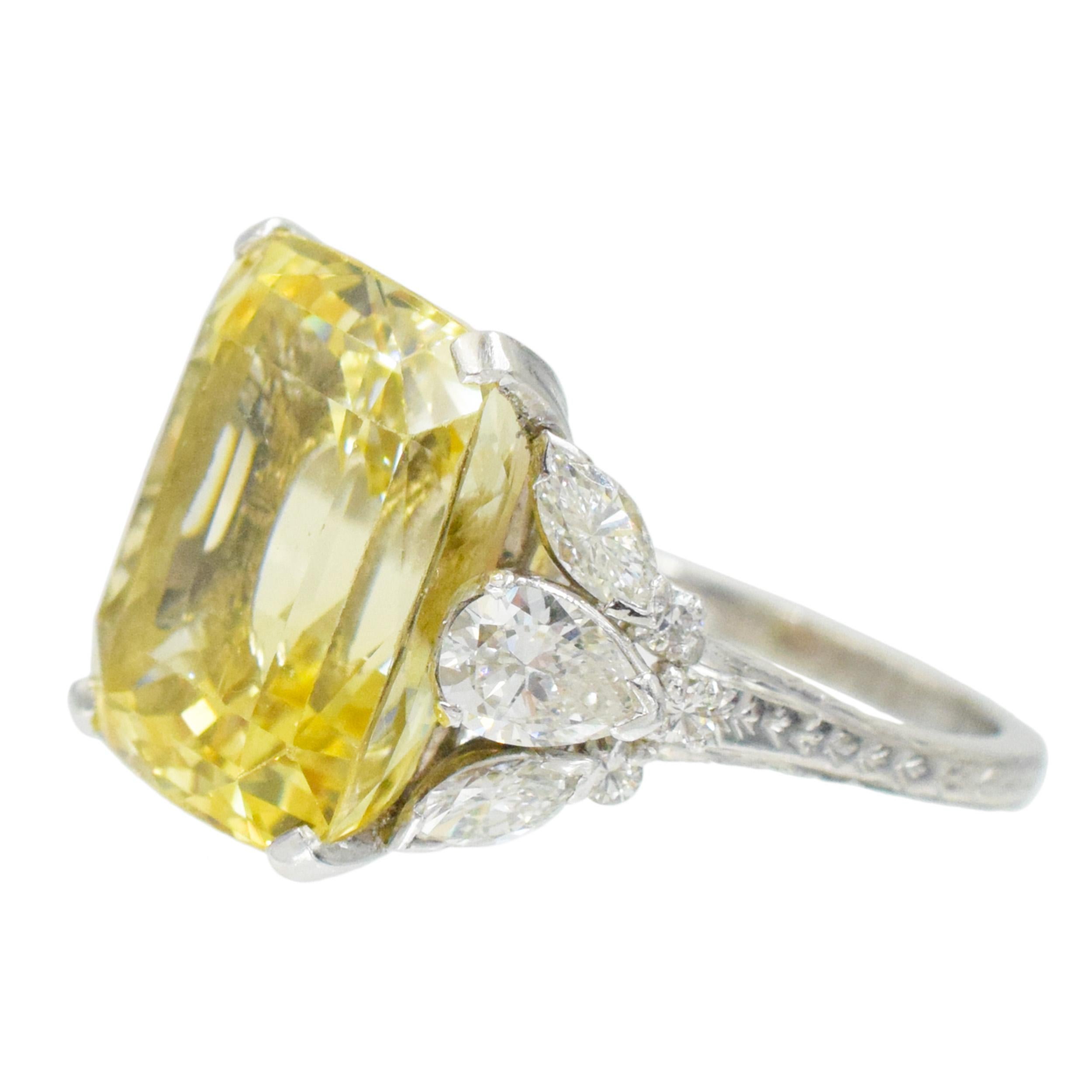 Ceylon Yellow Sapphire GIA certified No Heat  and Diamond Ring For Sale 1