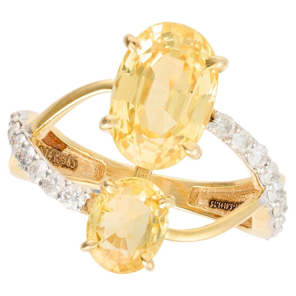 YELLOW SAPPHIRES 
Diamonds Ring - Natural Unheated Sapphires with Certif For Sale