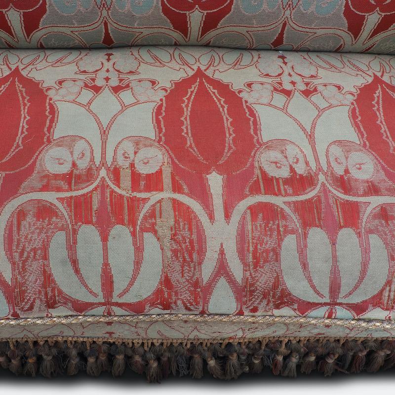 Britannique C.F.A. Voysey Arts & Crafts Sofa rembourré:: circa 1900