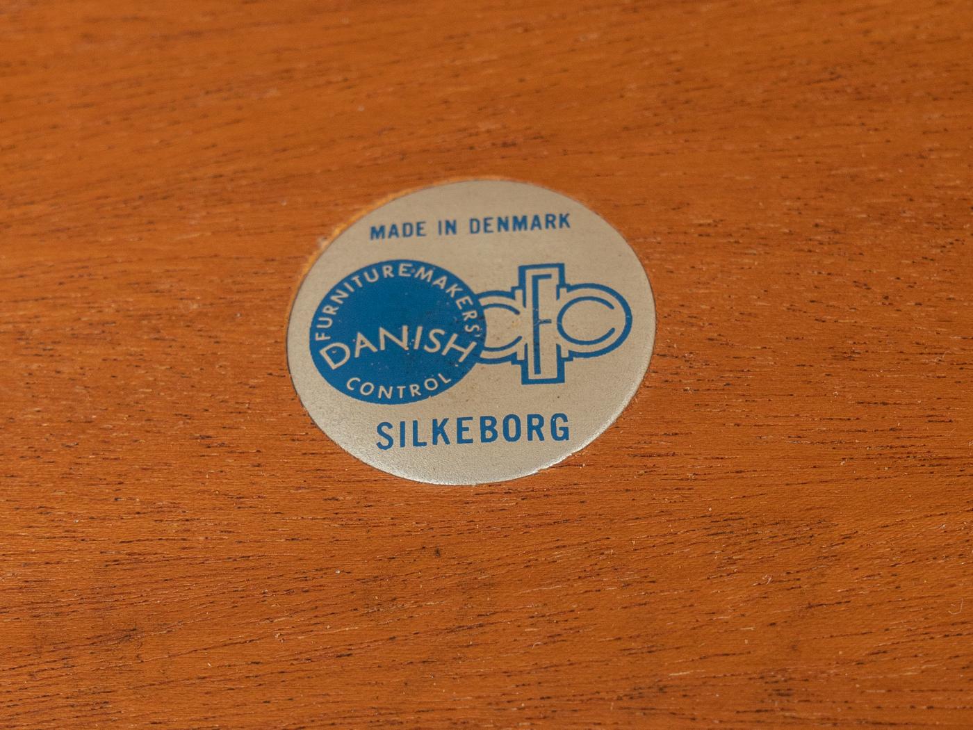 Table basse ronde CFC Silkeborg des années 1960 en vente 1