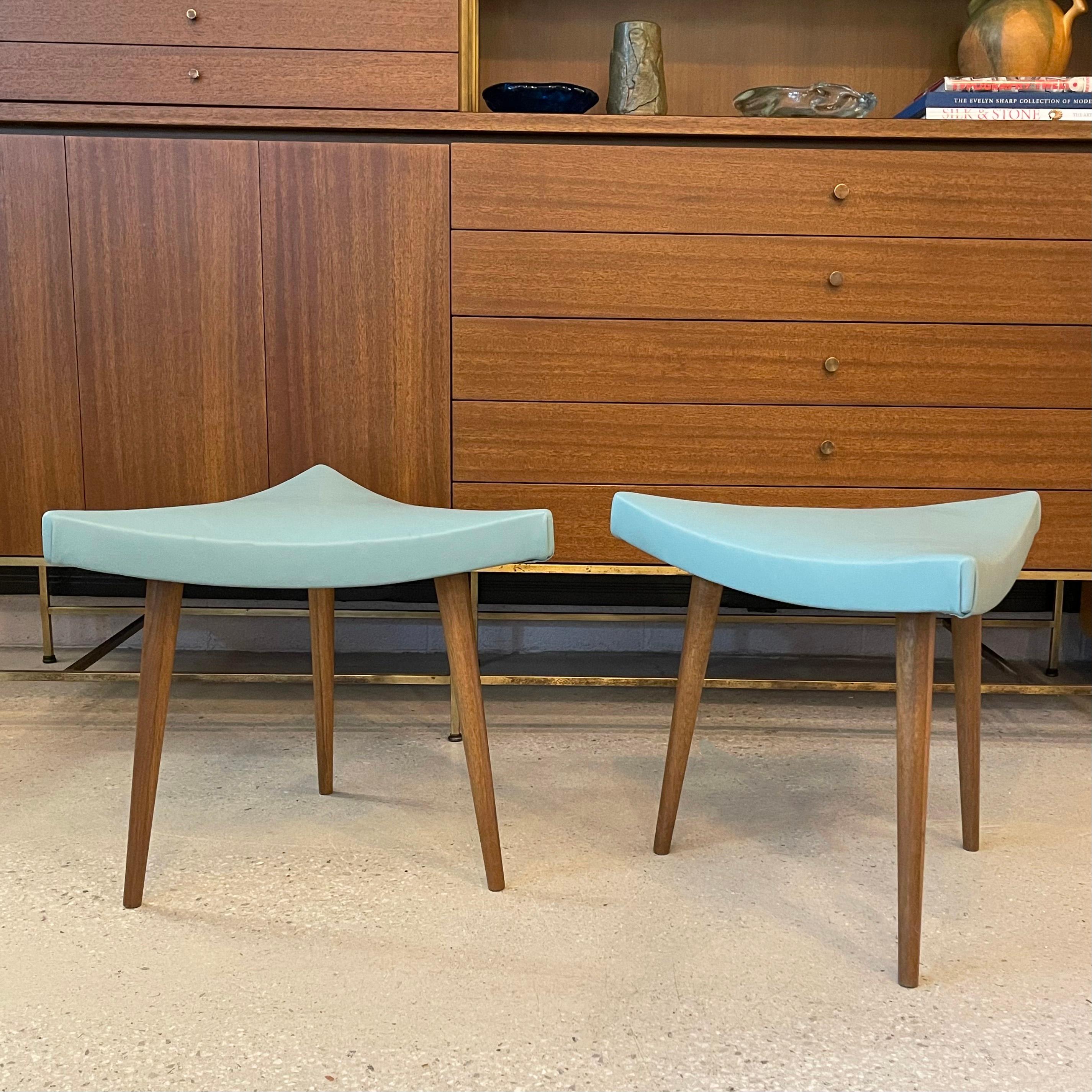 cFsignature Mid-Century Modern Style Triangular Stools In Good Condition For Sale In Brooklyn, NY
