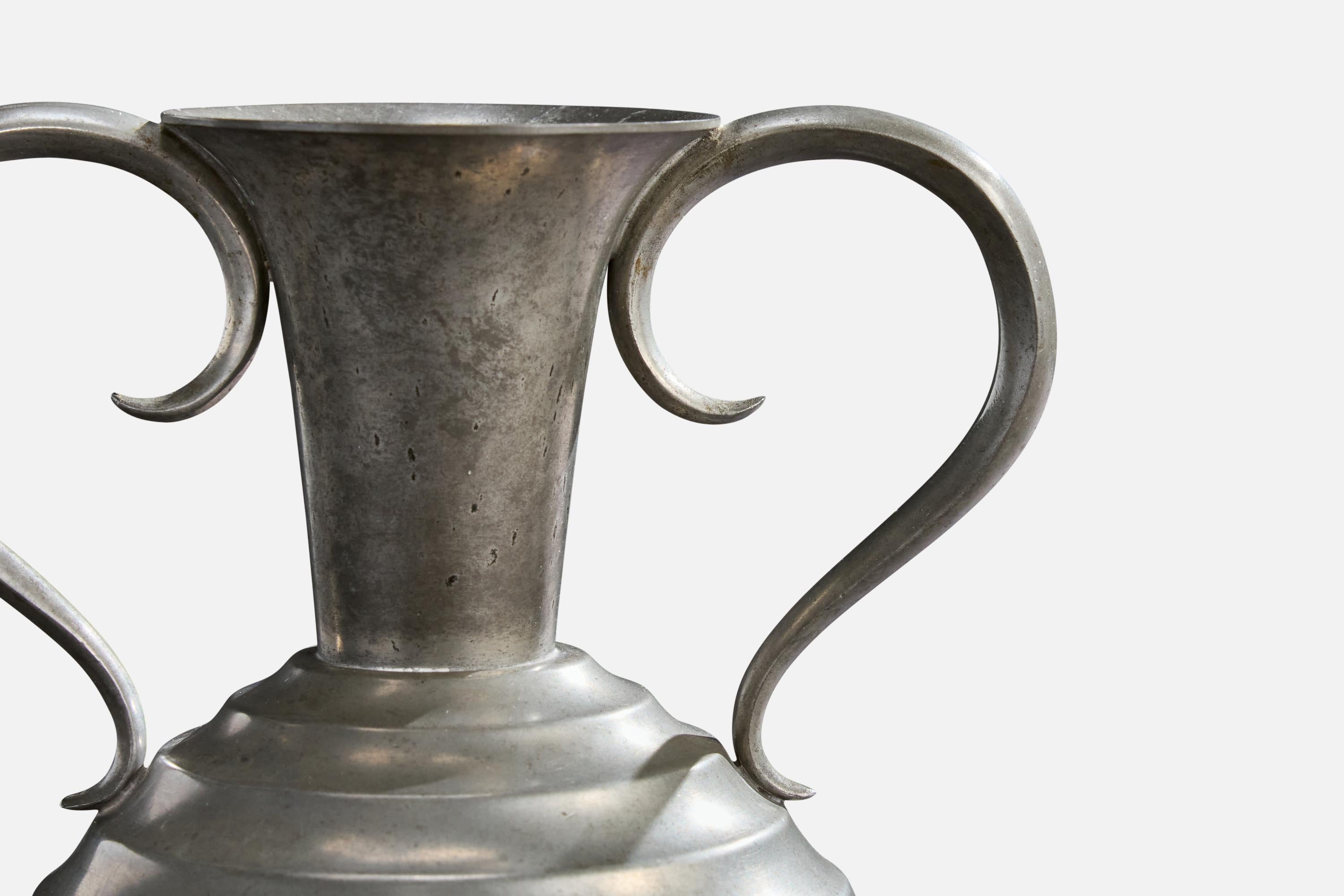 Metà XX secolo C.G. Hallberg, Vase, Pewter, Sweden, 1930s in vendita