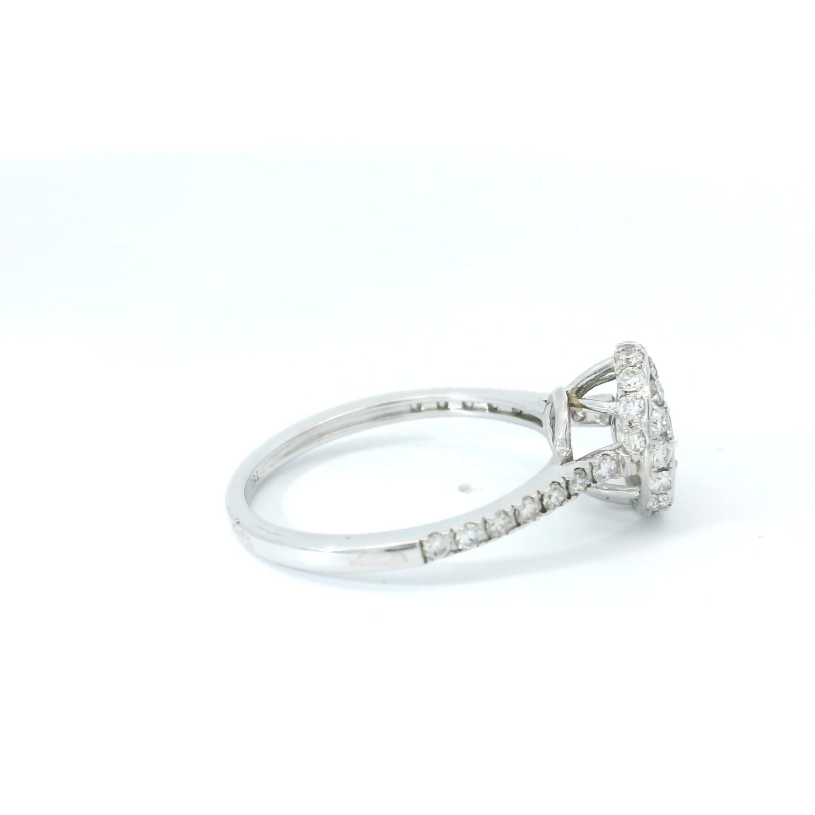 Anello con diamante certificato CGL da 037 carati di colore rosa violaceo molto chiaro con purezza I1 in vendita 2