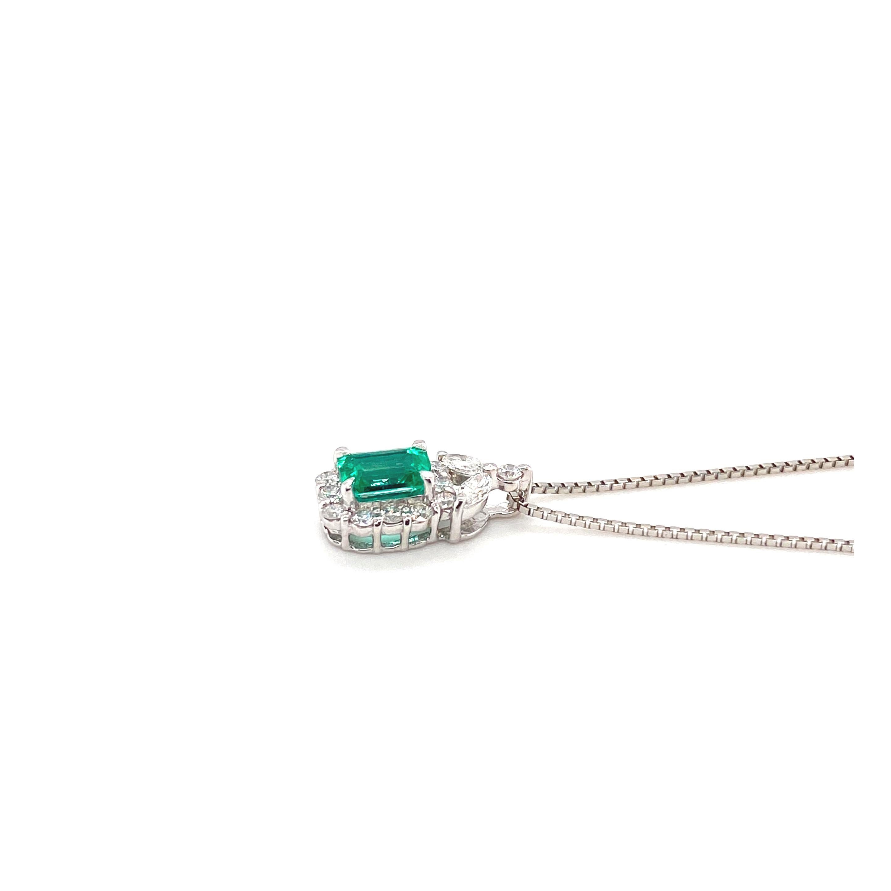 Modern CGL Certified 0.64 Carat Untreated Emerald and Diamond Pendant Set in Platinum