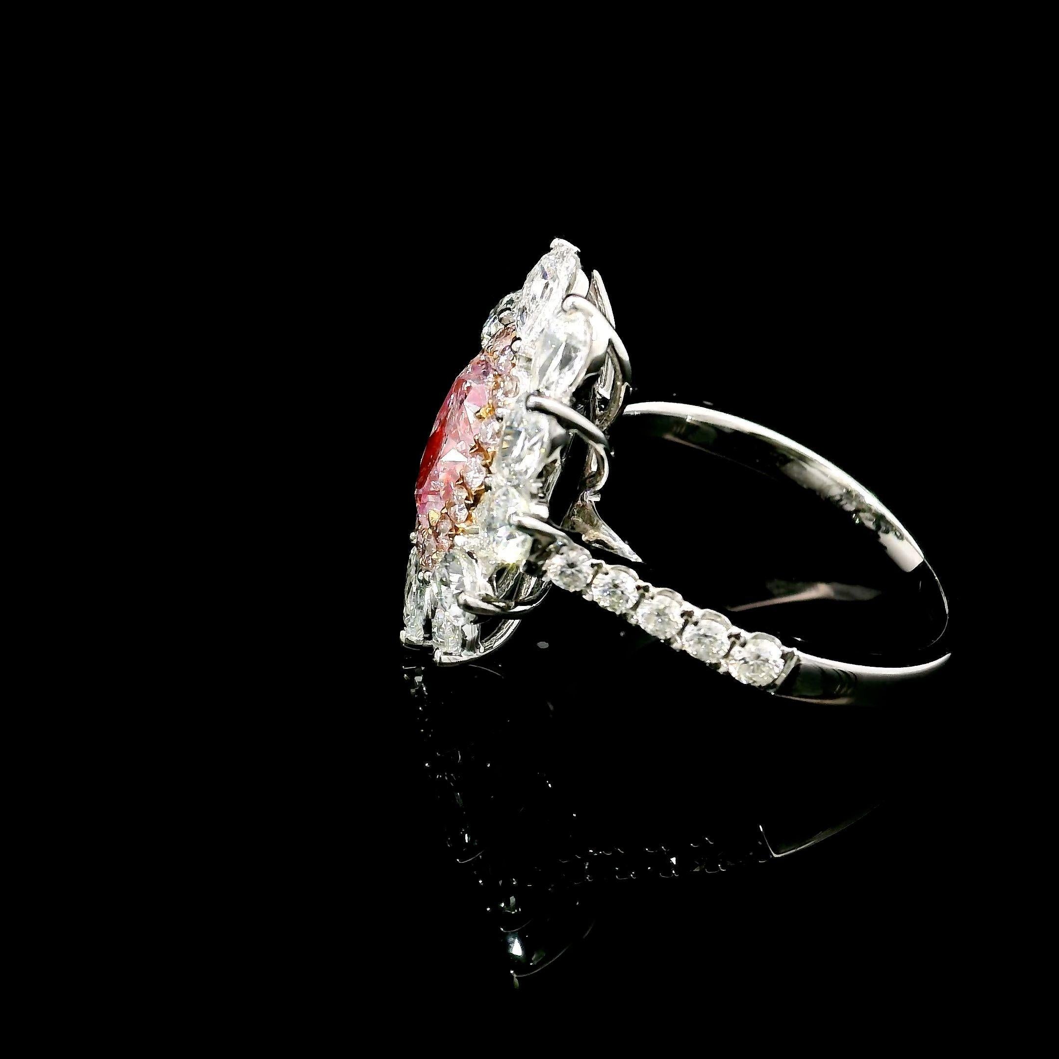 CGL Certified 1.249 Carat Faint Pink SI2 Clarity Diamond Ring For Sale 1