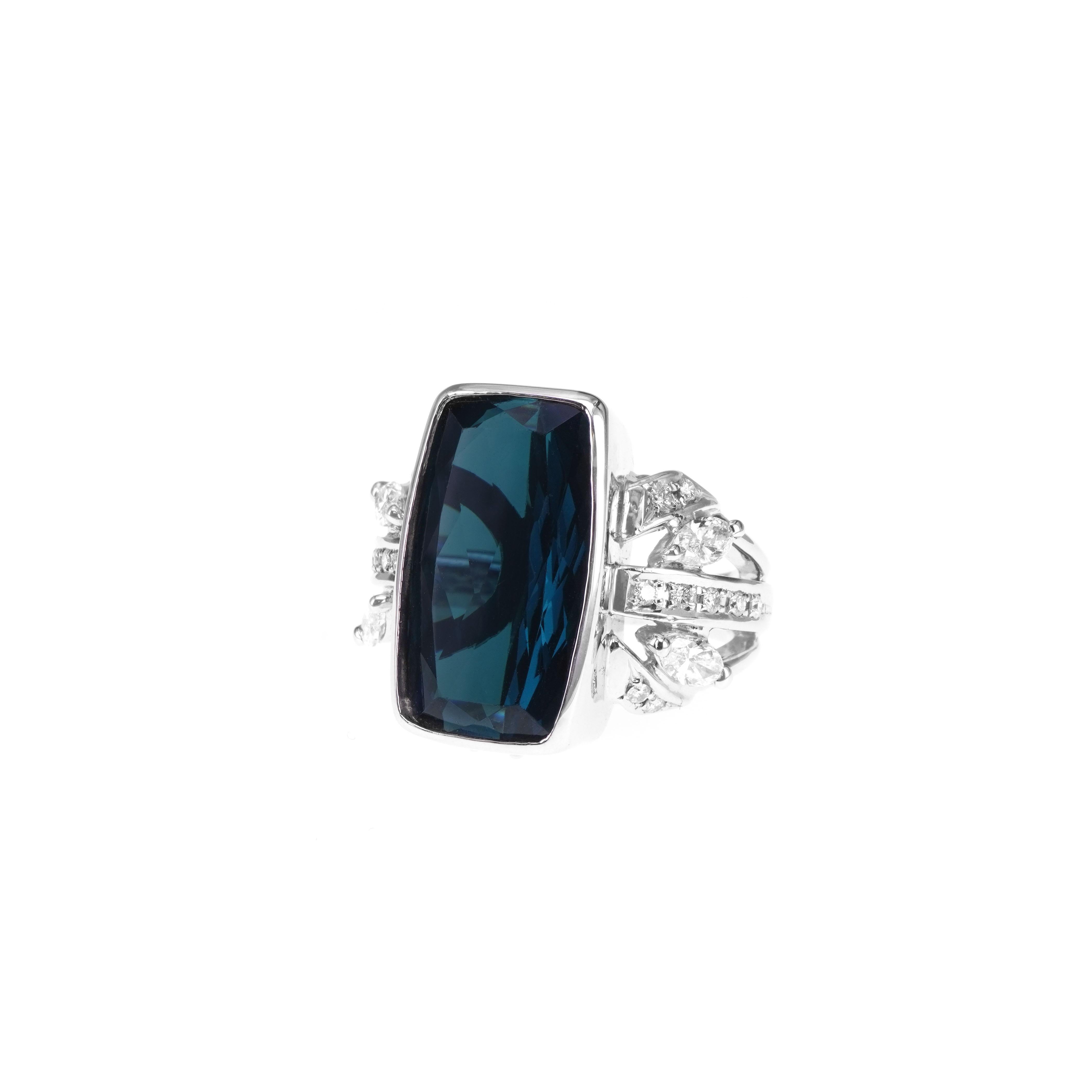 Contemporary CGL Certified 9.24 Carat Indicolite Rare Tourmaline White Diamond Solitaire Ring