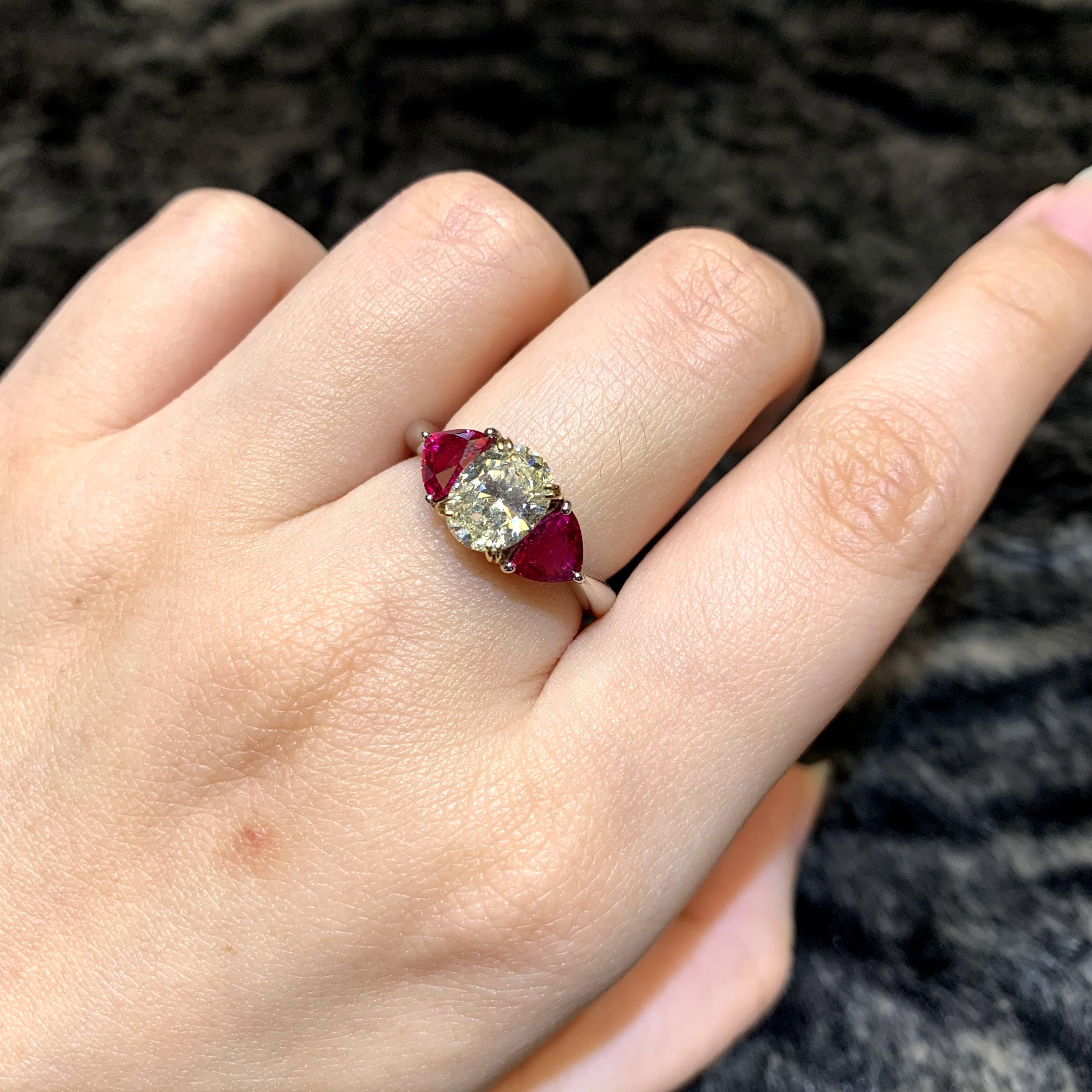 Anglo-Indian CGL & GRJ Japan Lab Certified Diamond and Ruby Solitare Ring
