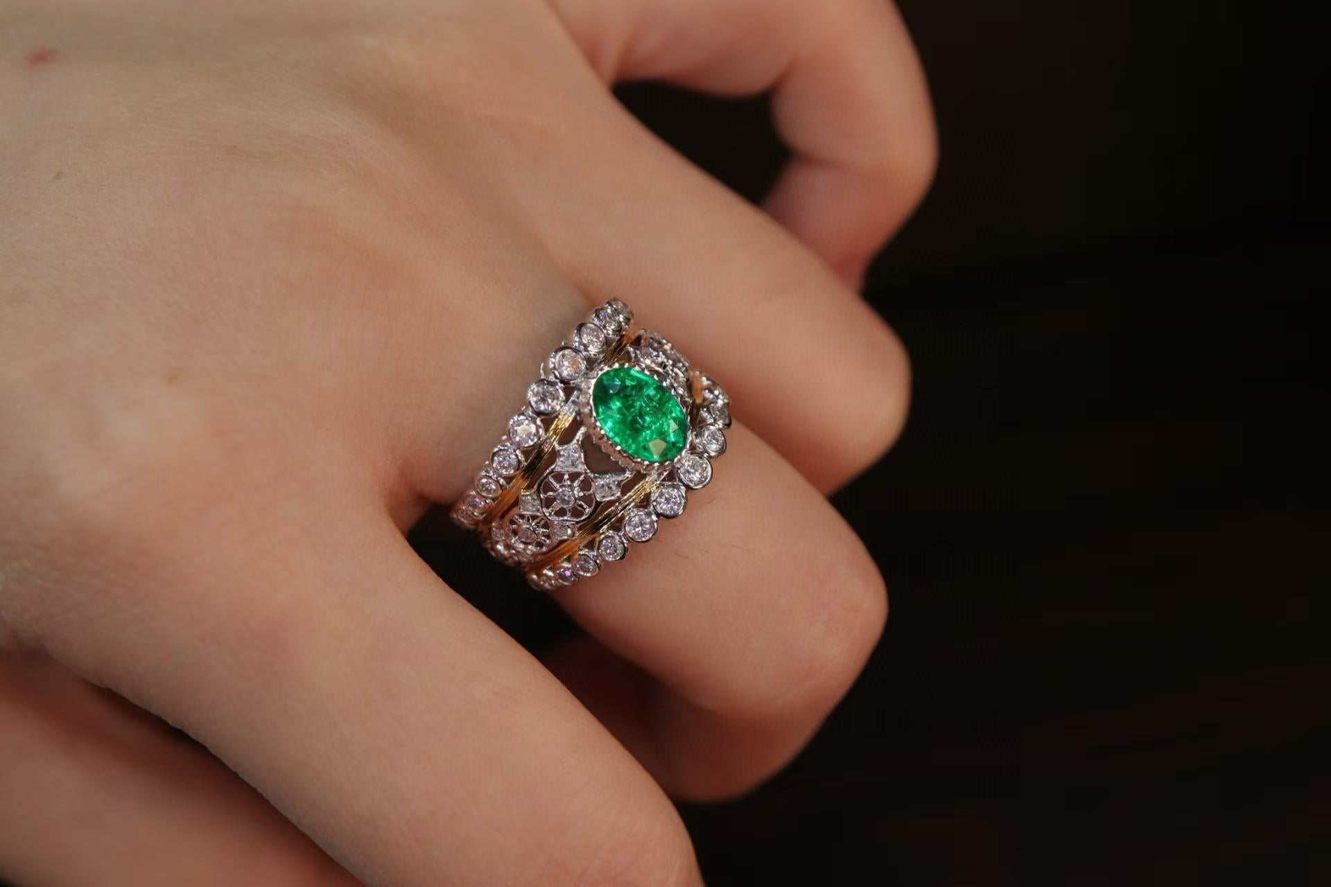 Women's or Men's 18K CGRL Certified 1 Carat Vivid Green Emerald Full Diamond Royal Cocktail Ring For Sale
