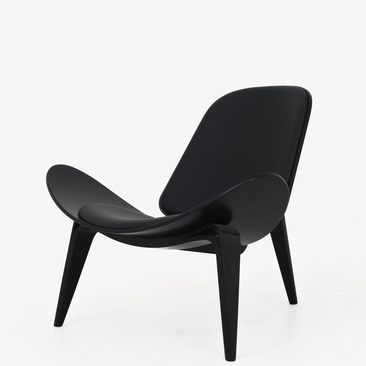 hans wagner shell chair