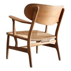 "CH-22" Easy Lounge Chair by Hans J. Wegner for Carl Hansen & Søn, Denmark