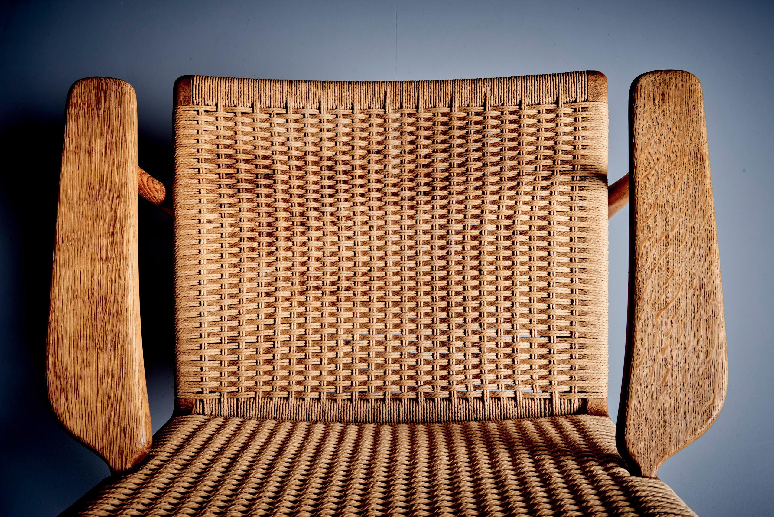 20ième siècle Ch 25 Chaise longue de Hans Wegner en vente