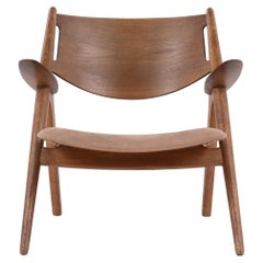 CH 28 - "Sawbuck chair" aus patinierter Eiche von Hans J. Wegner
