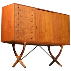 CH 304 Saber Legged Sideboard in Teak and Oak by Hans J. Wegner