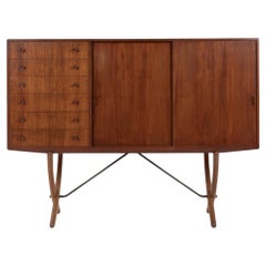 CH 304 - Buffet en teck de Hans J. Wegner