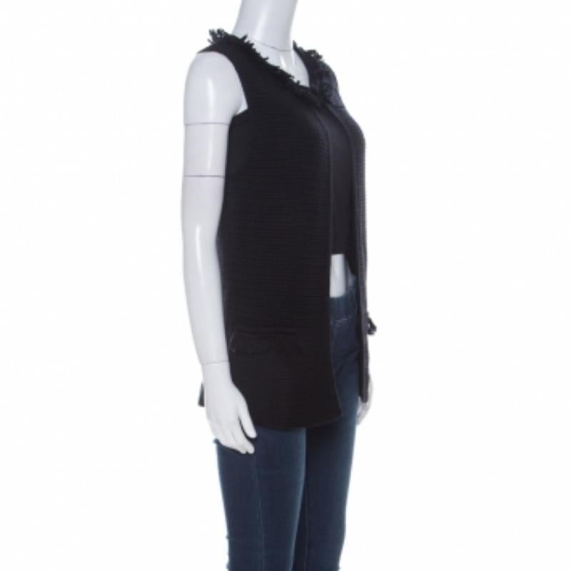 CH Carolina Herrera Schwarzer Grobstrick Merinowolle mit Fransen ärmellose Strickjacke XS im Angebot 1