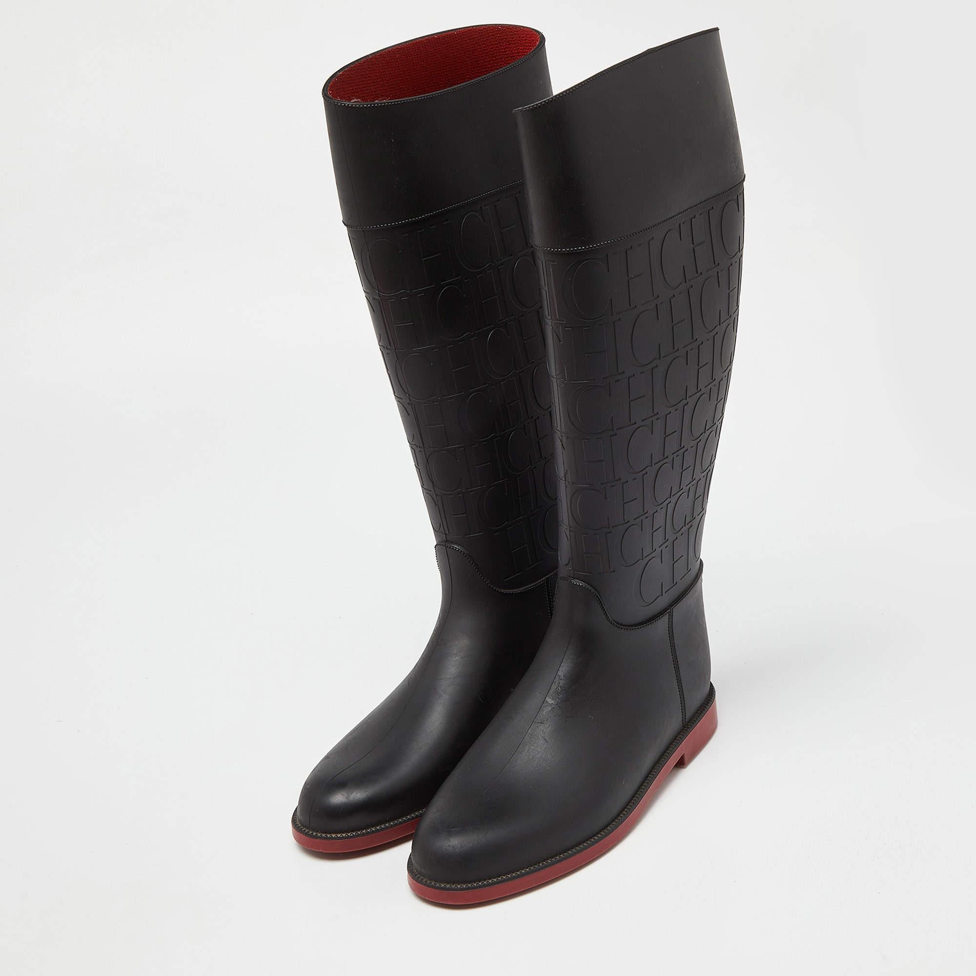 CH Carolina Herrera Black Embossed Rubber Rain Boots Size 38 For Sale 4